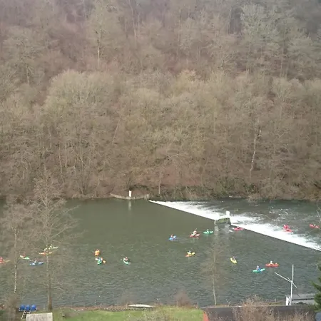 Mit Terrasse Fuer 1-4 Personen *