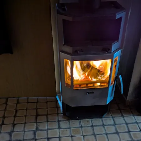 Mit Terrasse Fuer 1-4 Personen *