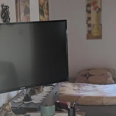 Mit Terrasse Fuer 1-4 Personen