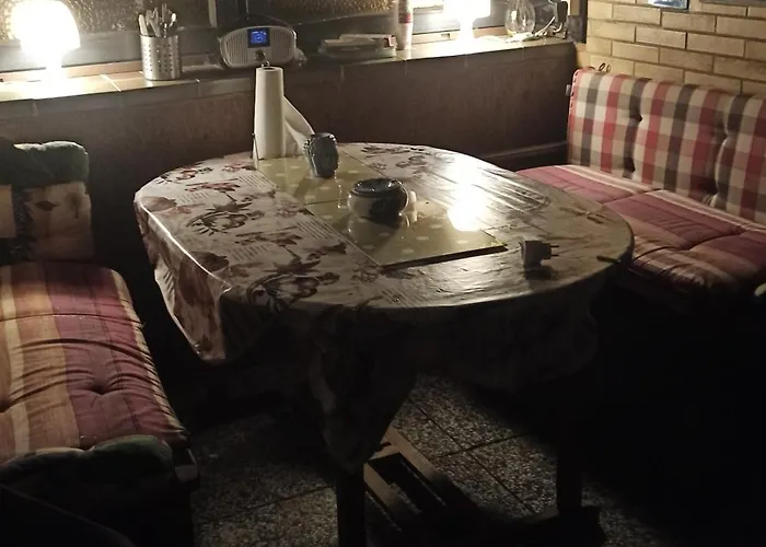 Mit Terrasse Fuer 1-4 Personen Lägenhet *