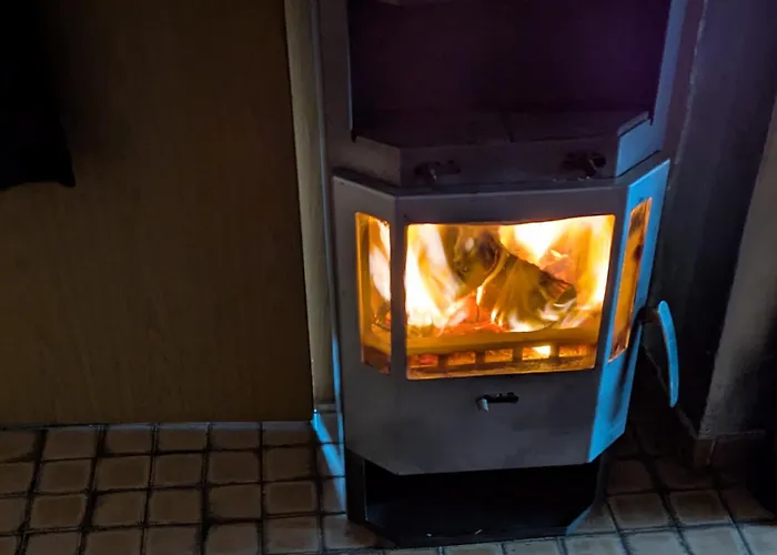 Mit Terrasse Fuer 1-4 Personen *